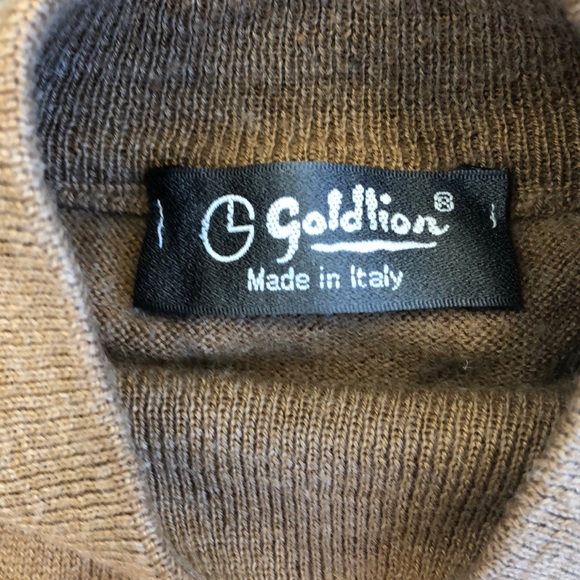 SALE 🎉 Gold lion khaki sweater (Italy)large - Picture 5 of 5